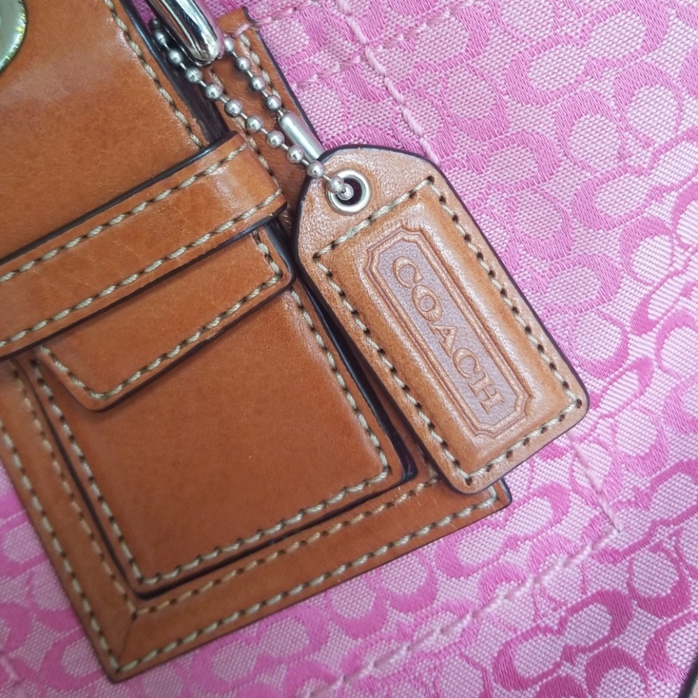 Coach purse - Picture 2 of 5